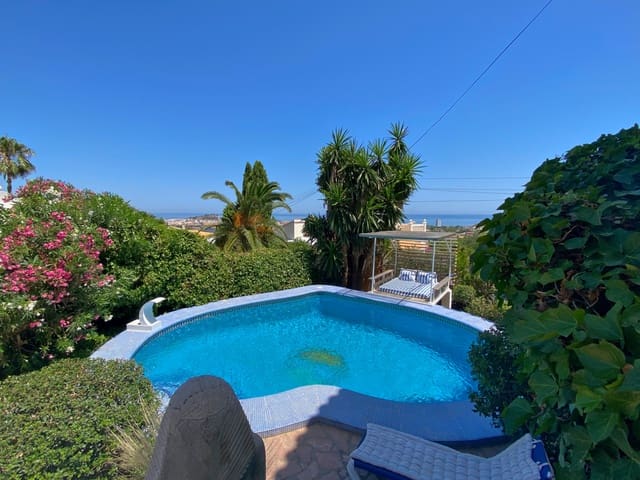 4 makuuhuone Huvila myytävänä paikassa Centro Urbano, Dénia mukana uima-altaan - 726 500 € (Ref: 9861799)