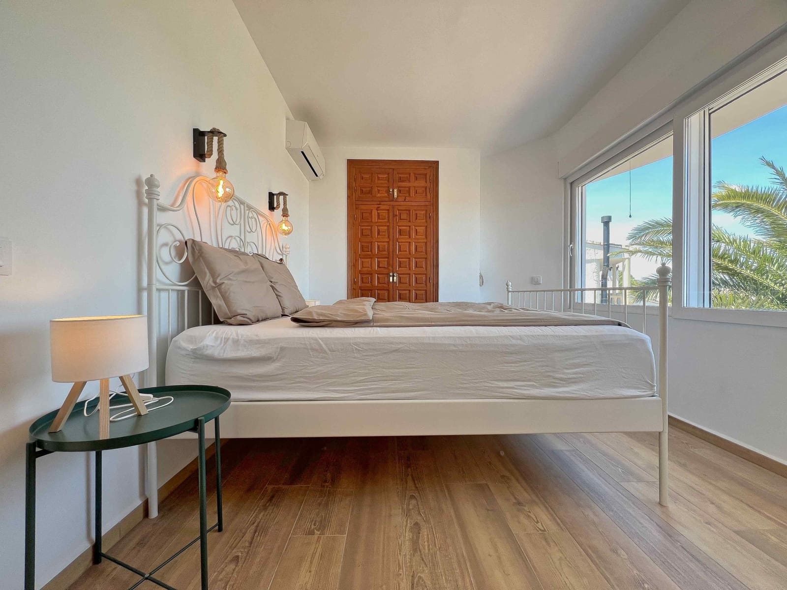 Chalet de 4 habitaciones en Dénia en venta con piscina - 895.000 € (Ref: 9861800)