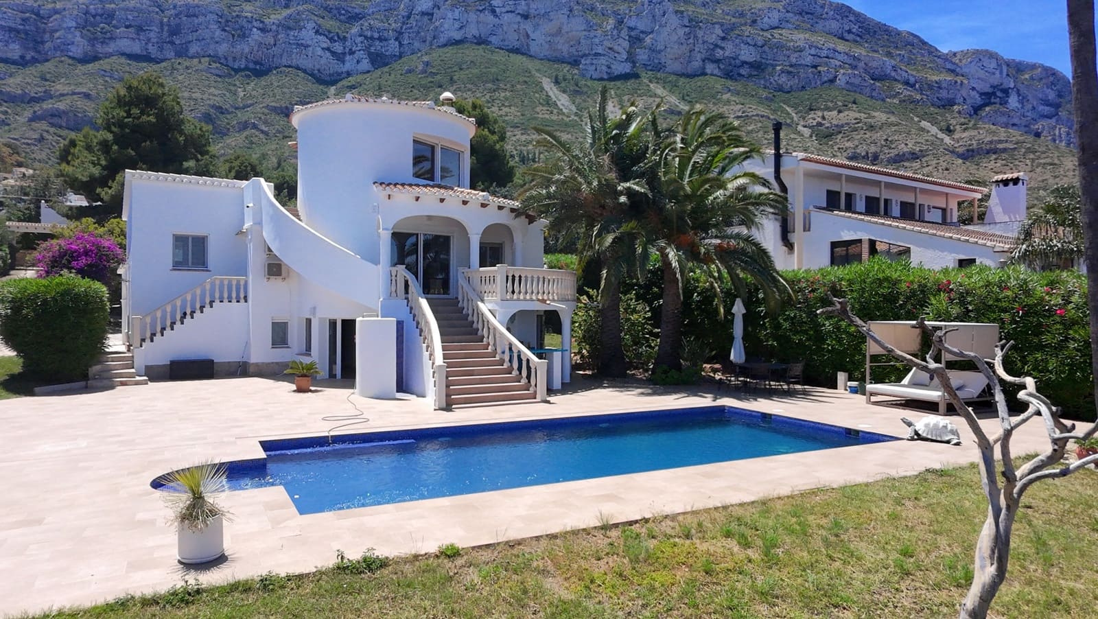 4 sypialnia Willa na sprzedaż w Denia z basenem - 895 000 € (Ref: 9861800)