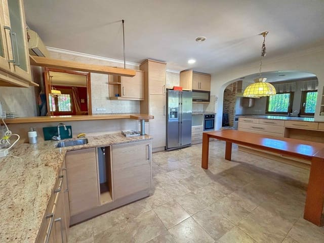 Chalet de 6 habitaciones en Pedreguer en venta con piscina - 975.000 € (Ref: 9865090)