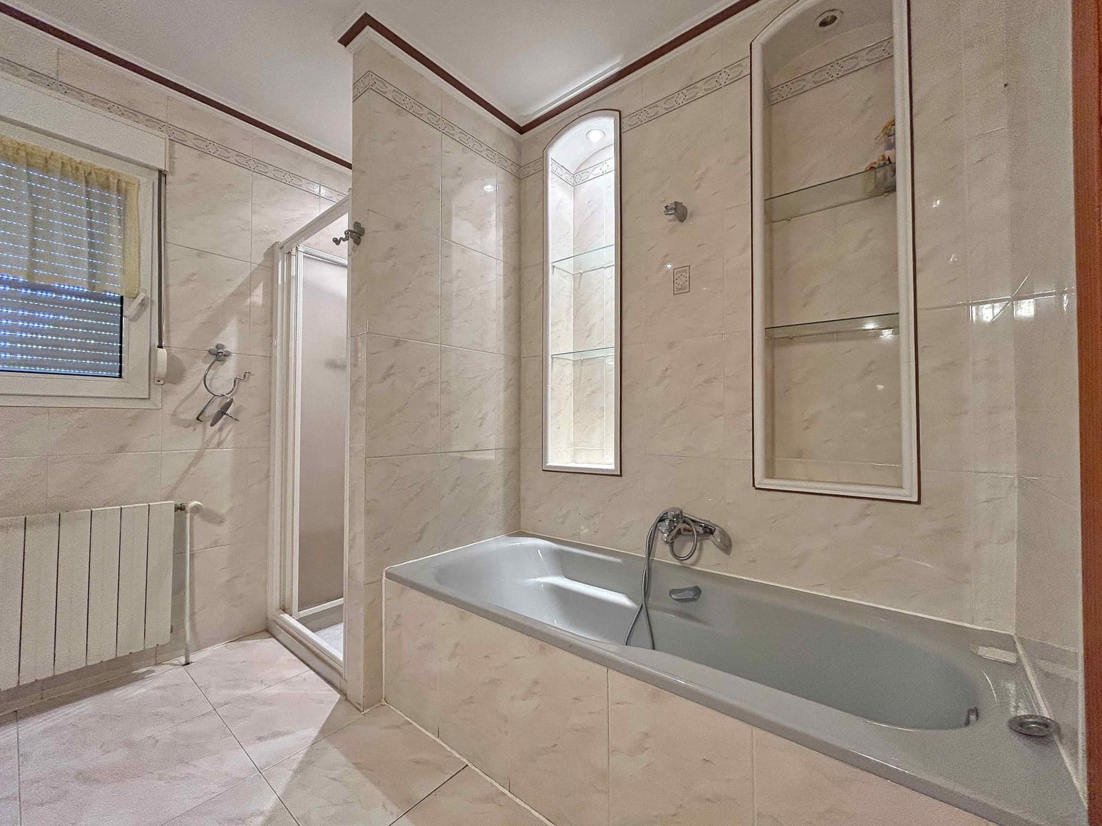 Chalet de 6 habitaciones en Pedreguer en venta con piscina - 975.000 € (Ref: 9865090)