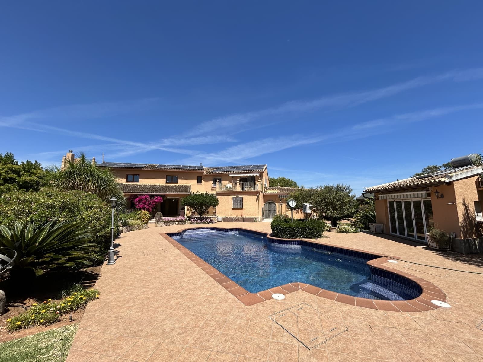 Chalet de 6 habitaciones en Pedreguer en venta con piscina - 975.000 € (Ref: 9865090)