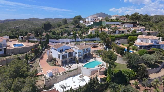 5 soveværelse Villa til salg i La Granadella  - Costa Nova, Javea / Xàbia med swimmingpool - € 1.699.000 (Ref: 9875999)