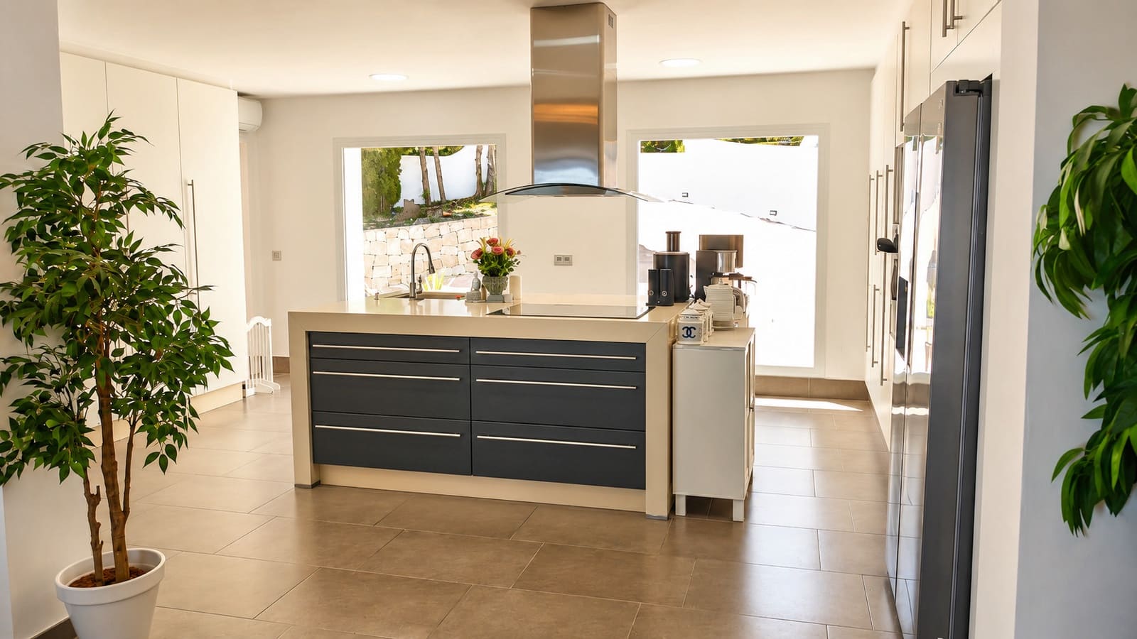 5 soveværelse Villa til salg i Javea / Xabia med swimmingpool - € 1.699.000 (Ref: 9875999)