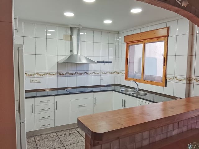 5 Zimmer Haus zu verkaufen in Vall de Laguart - 459.000 € (Ref: 9878442)