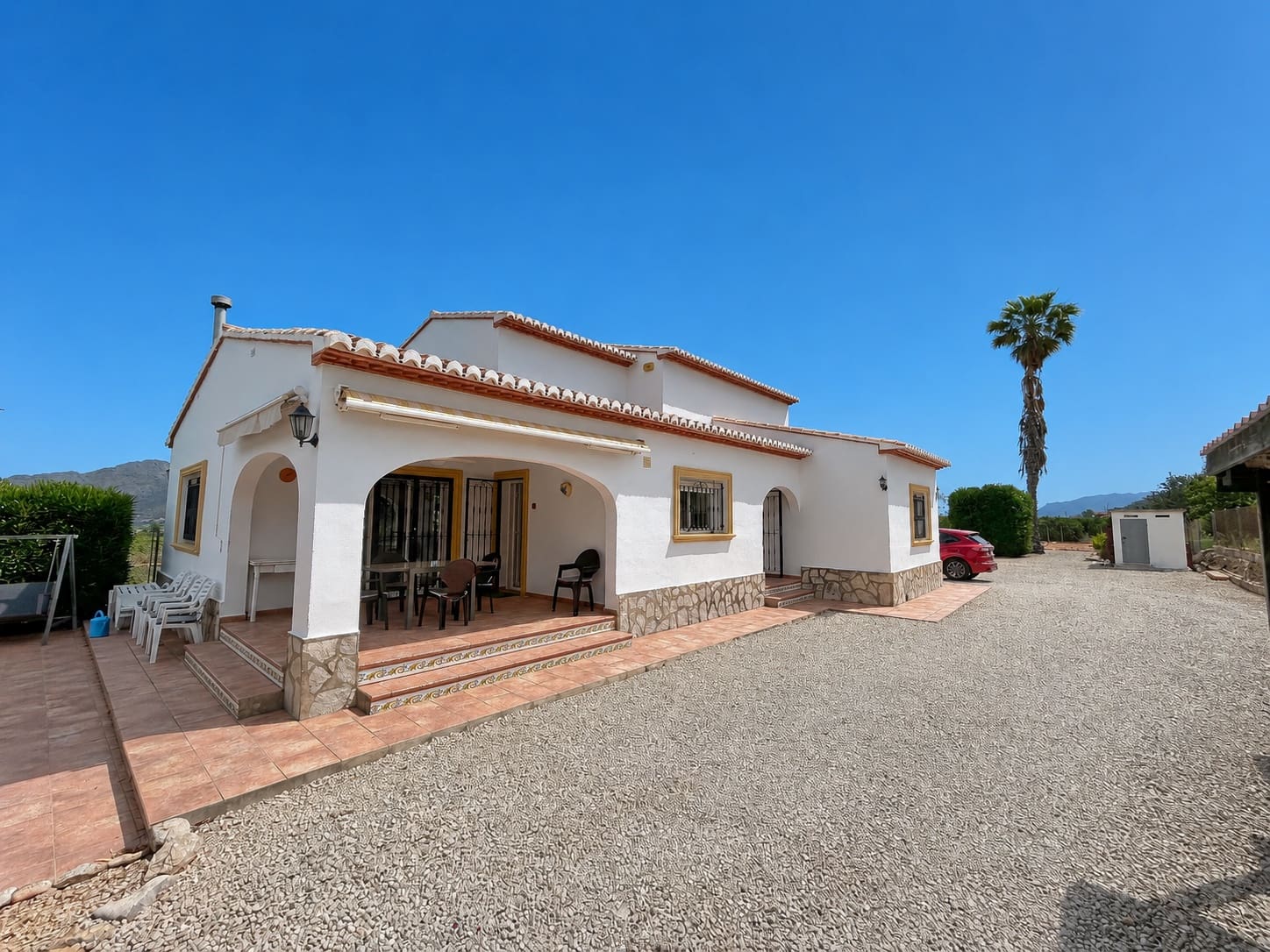 4 bedroom Villa for sale in Benidoleig with pool - € 575,000 (Ref: 9878443)