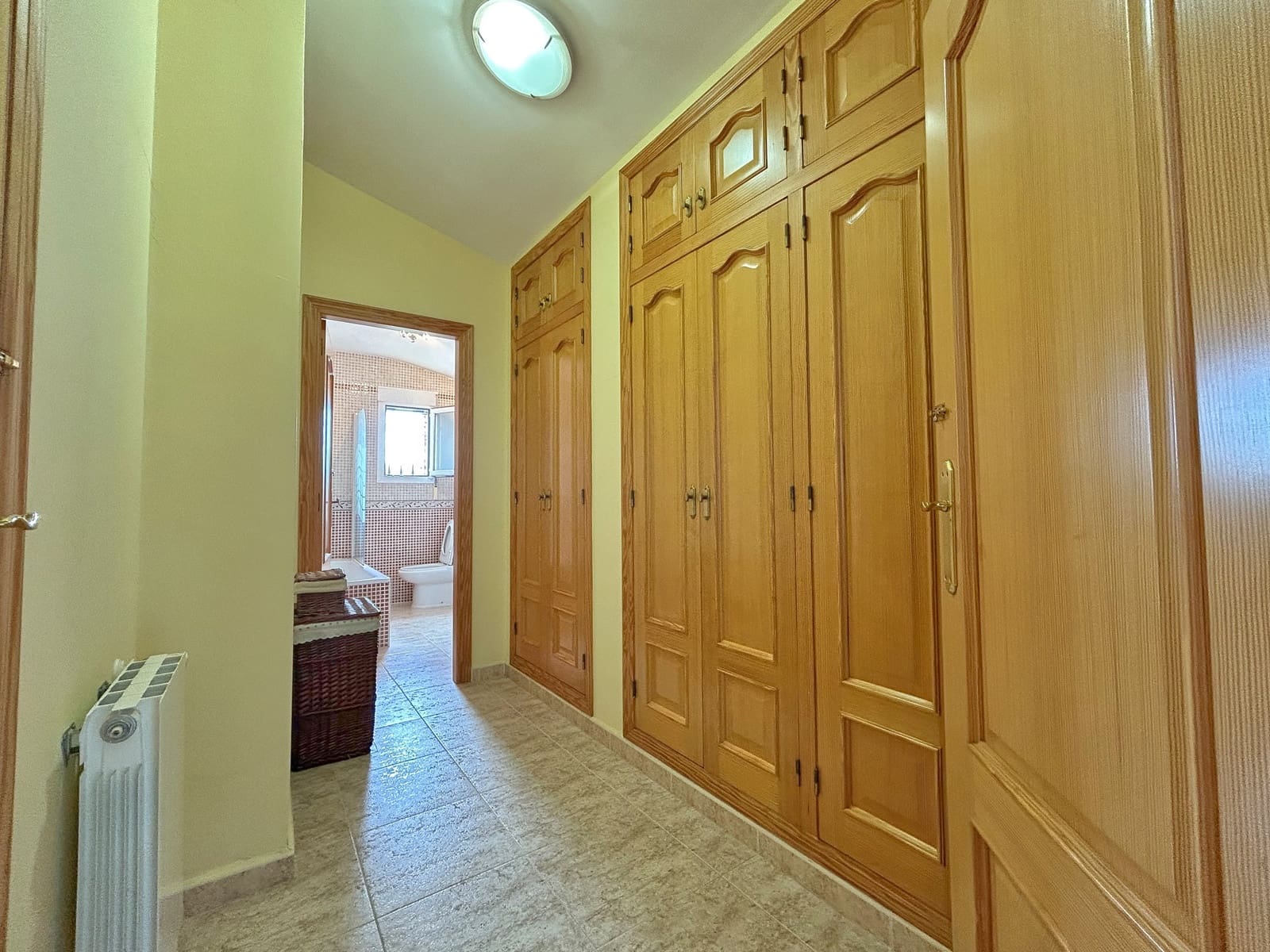 4 bedroom Villa for sale in Benidoleig with pool - € 575,000 (Ref: 9878443)