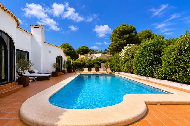5 quarto Moradia para venda em Centro ciudad, Javea / Xàbia com piscina - 850 000 € (Ref: 9880793)