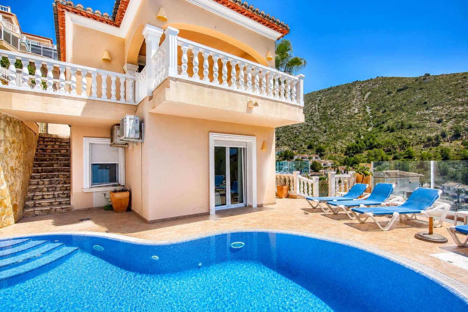 3 bedroom Villa for sale in Benitachell / Benitatxell with pool - € 499,000 (Ref: 9884438)