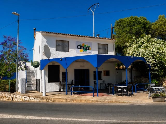 Restaurant/Bar til salg i Orba - € 485.000 (Ref: 9890082)