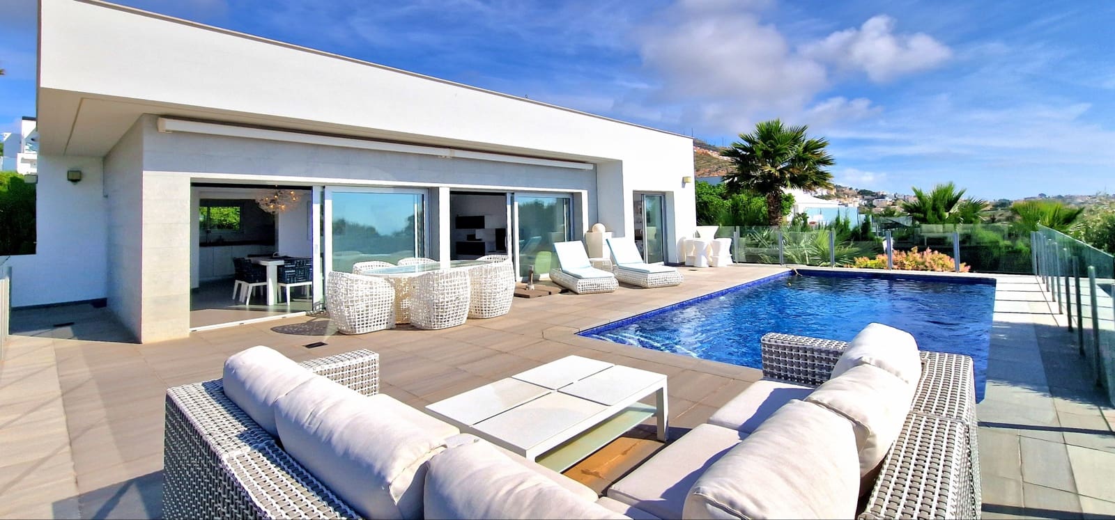 Chalet de 3 habitaciones en Benitachell / Benitatxell en venta con piscina - 1.100.000 € (Ref: 9891980)