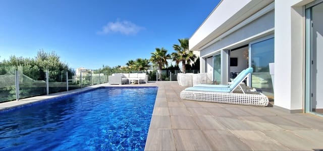 Chalet de 3 habitaciones en Benitachell / Benitatxell en venta con piscina - 1.100.000 € (Ref: 9891980)