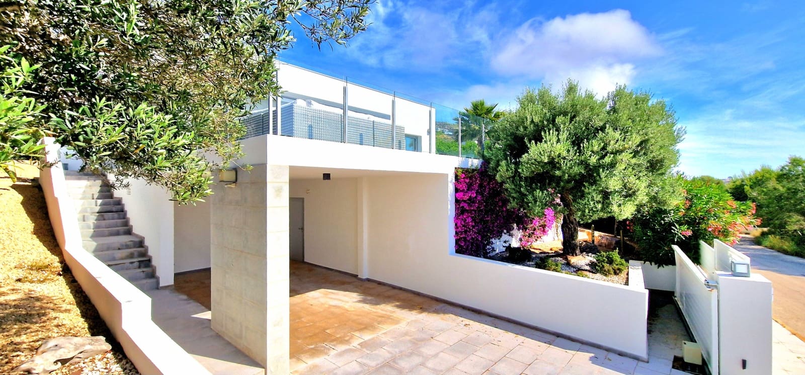 Chalet de 3 habitaciones en Benitachell / Benitatxell en venta con piscina - 1.100.000 € (Ref: 9891980)