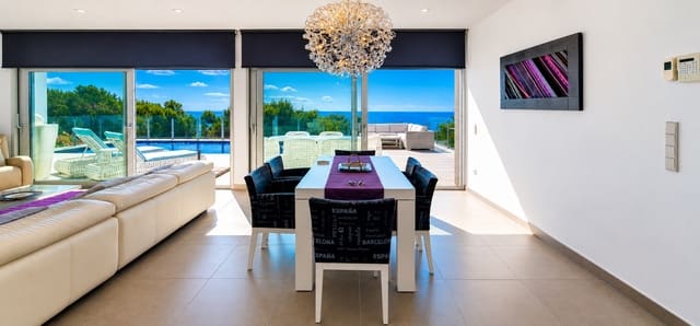 Chalet de 3 habitaciones en Benitachell / Benitatxell en venta con piscina - 1.100.000 € (Ref: 9891980)