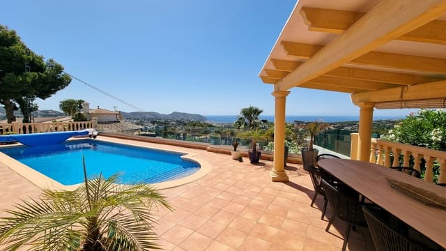 4 sypialnia Willa na sprzedaż w Teulada Pueblo, Teulada-Moraira z basenem - 1 565 000 € (Ref: 9891981)