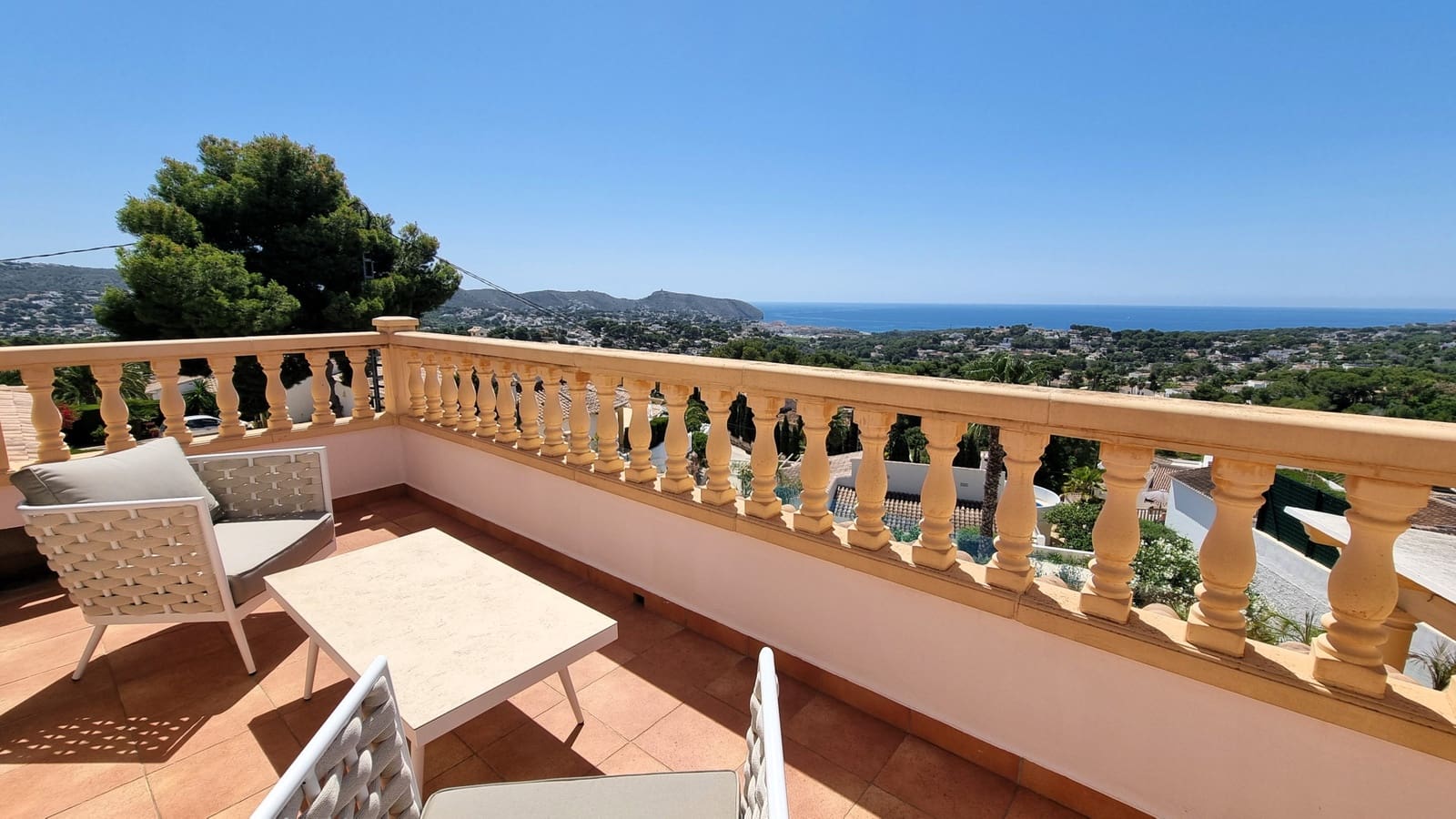 4 Zimmer Villa zu verkaufen in Teulada mit Pool - 1.565.000 € (Ref: 9891981)