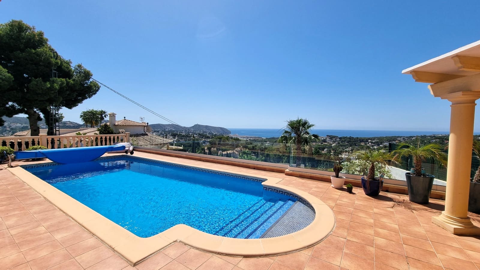 4 Zimmer Villa zu verkaufen in Teulada mit Pool - 1.565.000 € (Ref: 9891981)