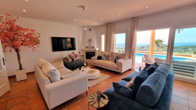 4 sypialnia Willa na sprzedaż w Teulada Pueblo, Teulada-Moraira z basenem - 1 565 000 € (Ref: 9891981)