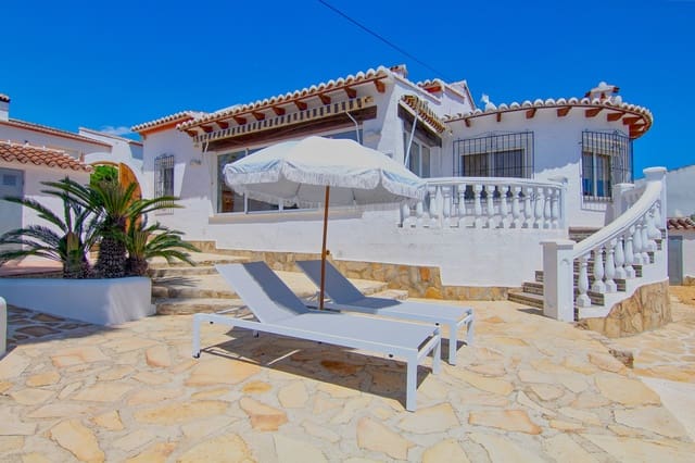 3 bedroom Villa for holiday rental in Benitachell / Benitatxell with pool - € 575 (Ref: 9891982)