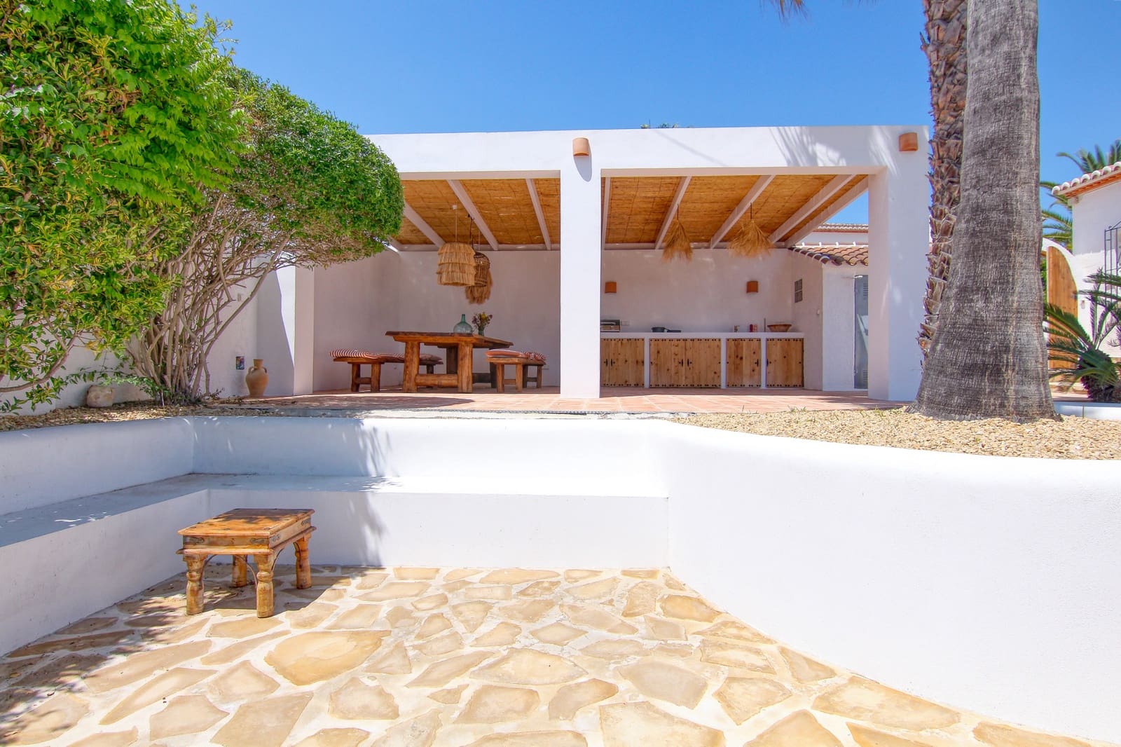 3 bedroom Villa for rent in Benitachell / Benitatxell with pool - € 2,300 (Ref: 9891983)