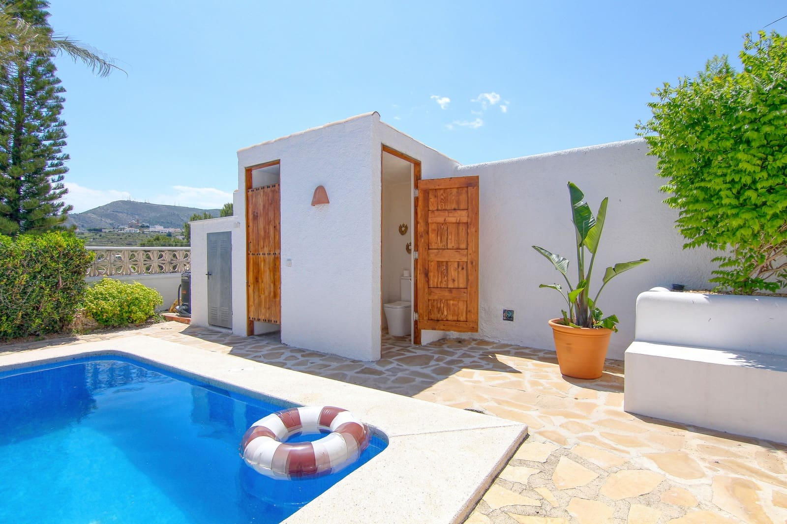 3 bedroom Villa for rent in Benitachell / Benitatxell with pool - € 2,300 (Ref: 9891983)