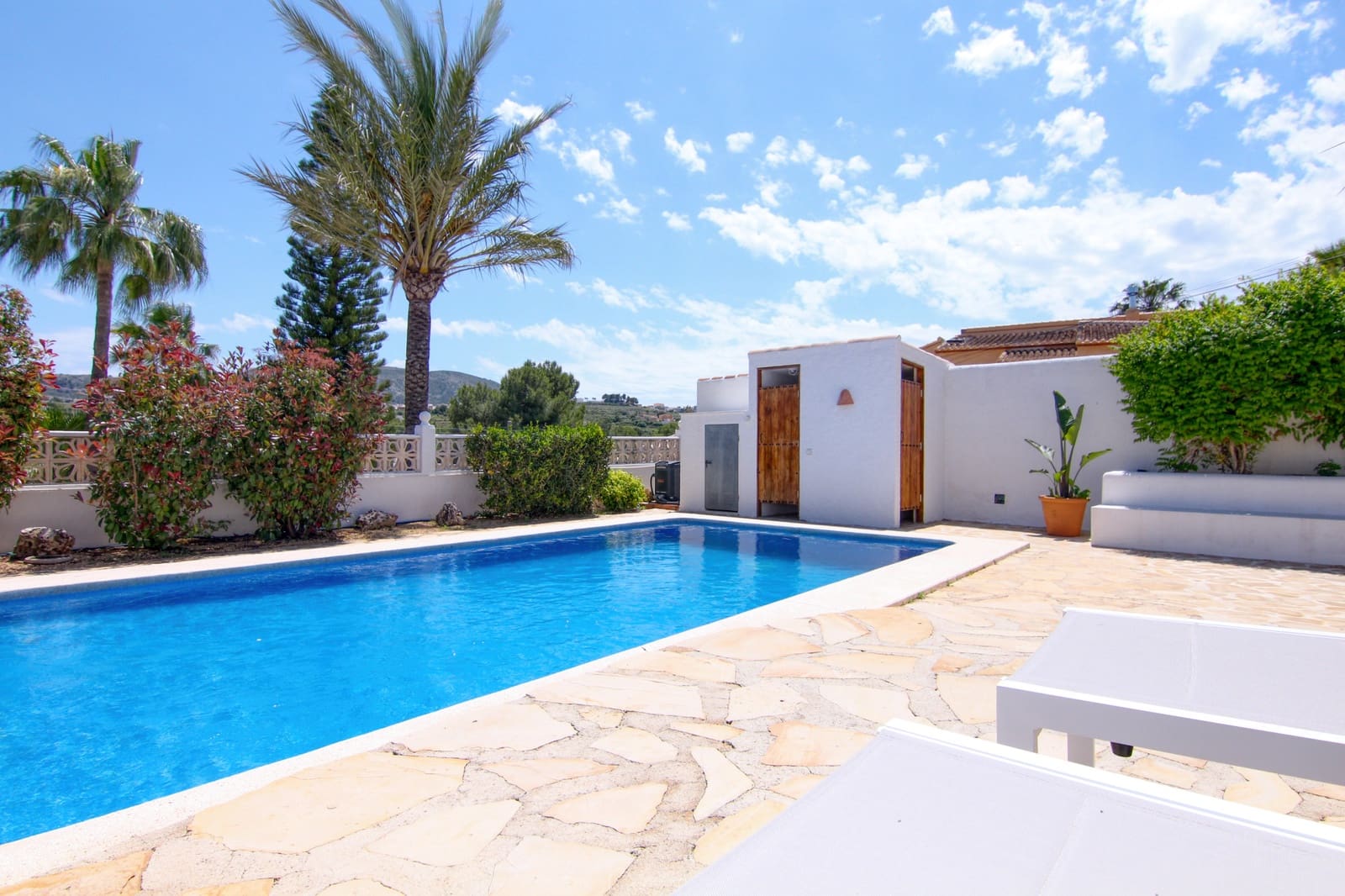 3 bedroom Villa for rent in Benitachell / Benitatxell with pool - € 2,300 (Ref: 9891983)