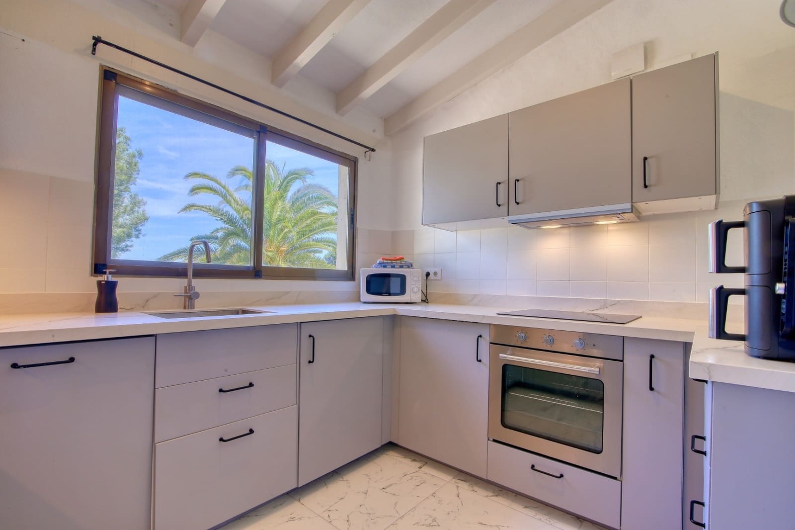2 bedroom Villa for holiday rental in Teulada with pool - € 338 (Ref: 9891984)