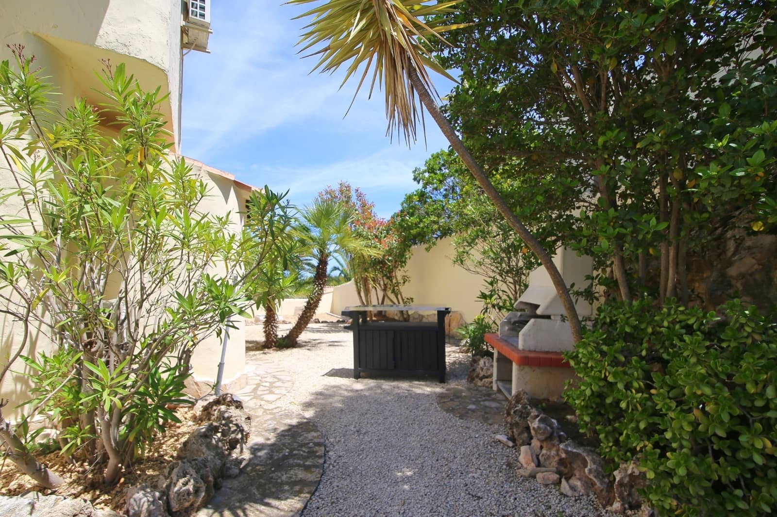 2 bedroom Villa for holiday rental in Teulada with pool - € 338 (Ref: 9891984)