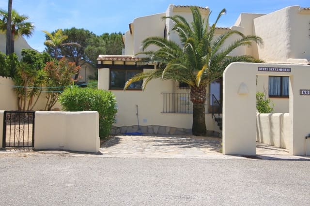 2 camera da letto Villa da affittare in Teulada Pueblo, Teulada-Moraira con piscina - 1.350 € (Rif: 9891985)