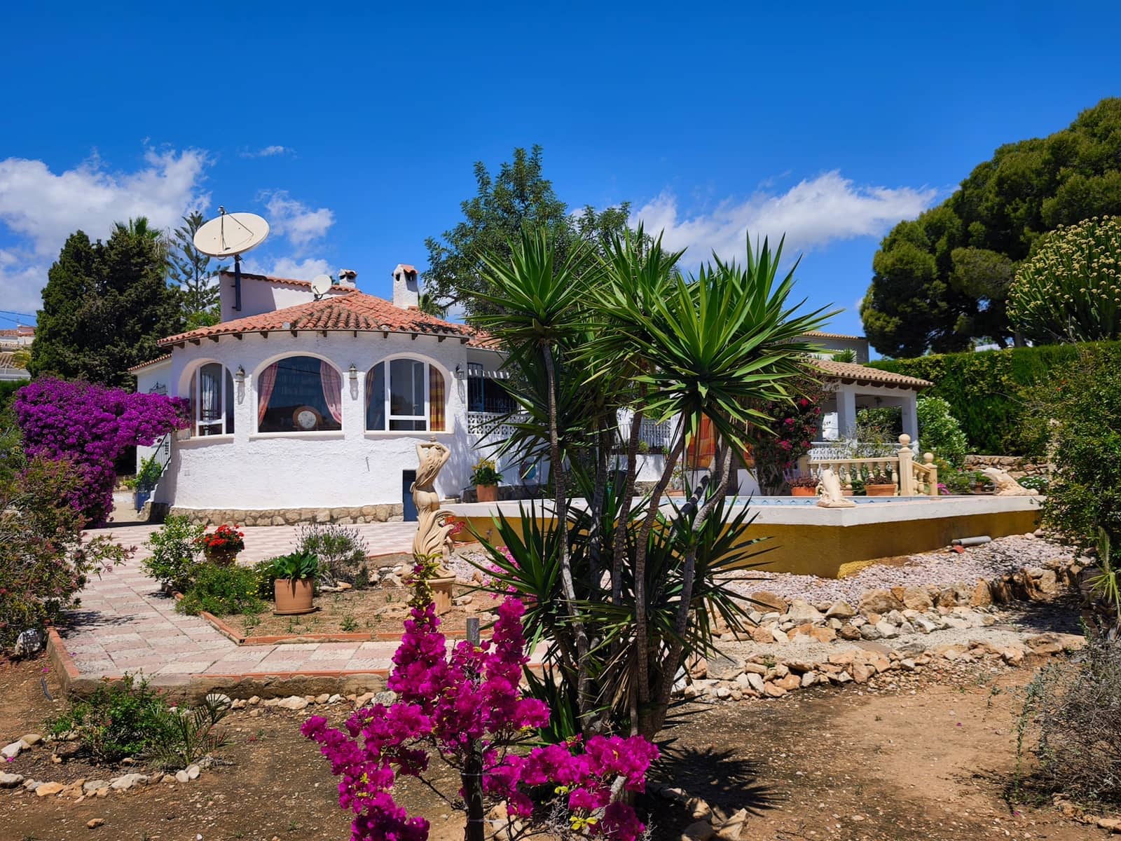 2 slaapkamer Villa te koop in Calpe / Calp met zwembad - € 545.000 (Ref: 9891986)