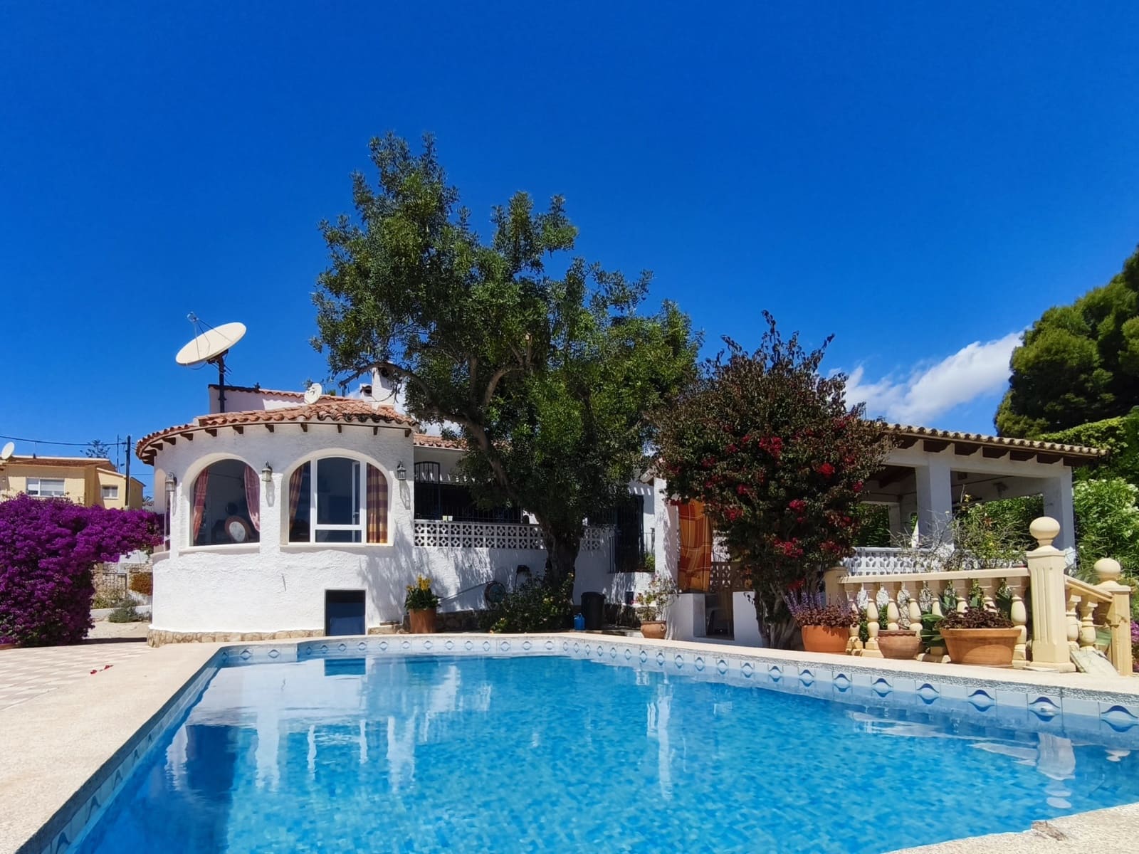 2 slaapkamer Villa te koop in Calpe / Calp met zwembad - € 545.000 (Ref: 9891986)