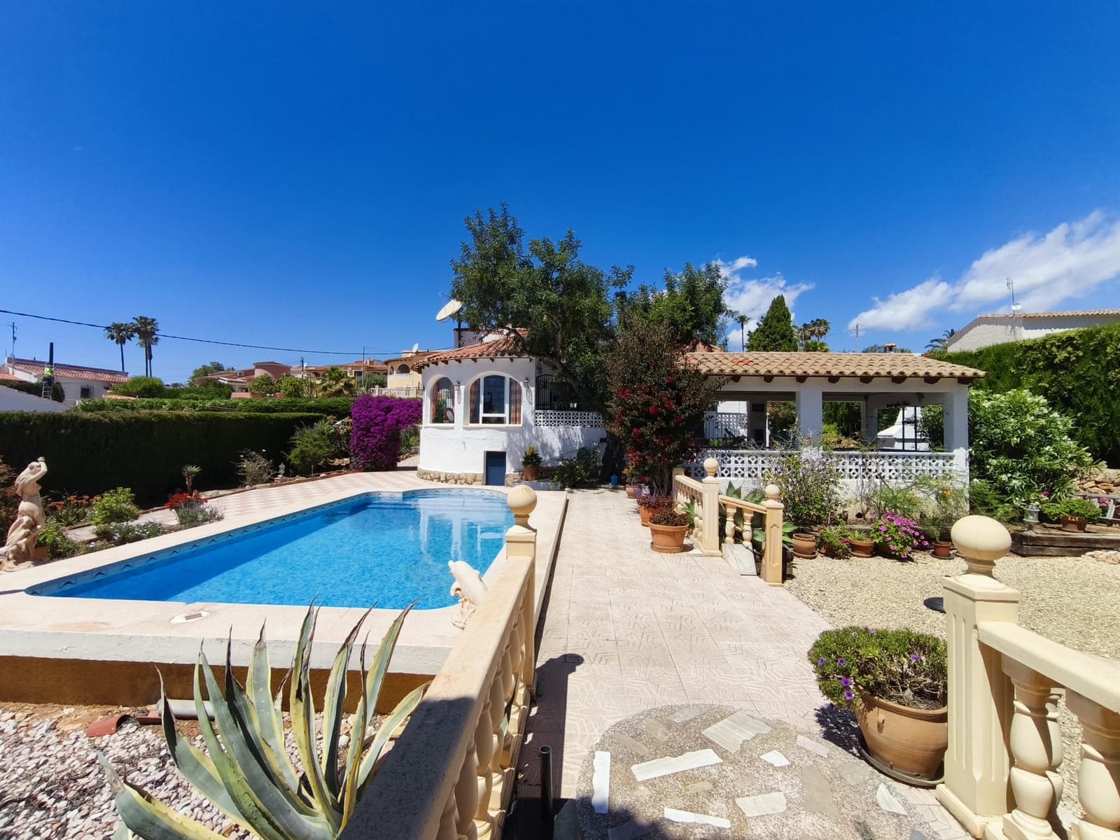 2 slaapkamer Villa te koop in Calpe / Calp met zwembad - € 545.000 (Ref: 9891986)