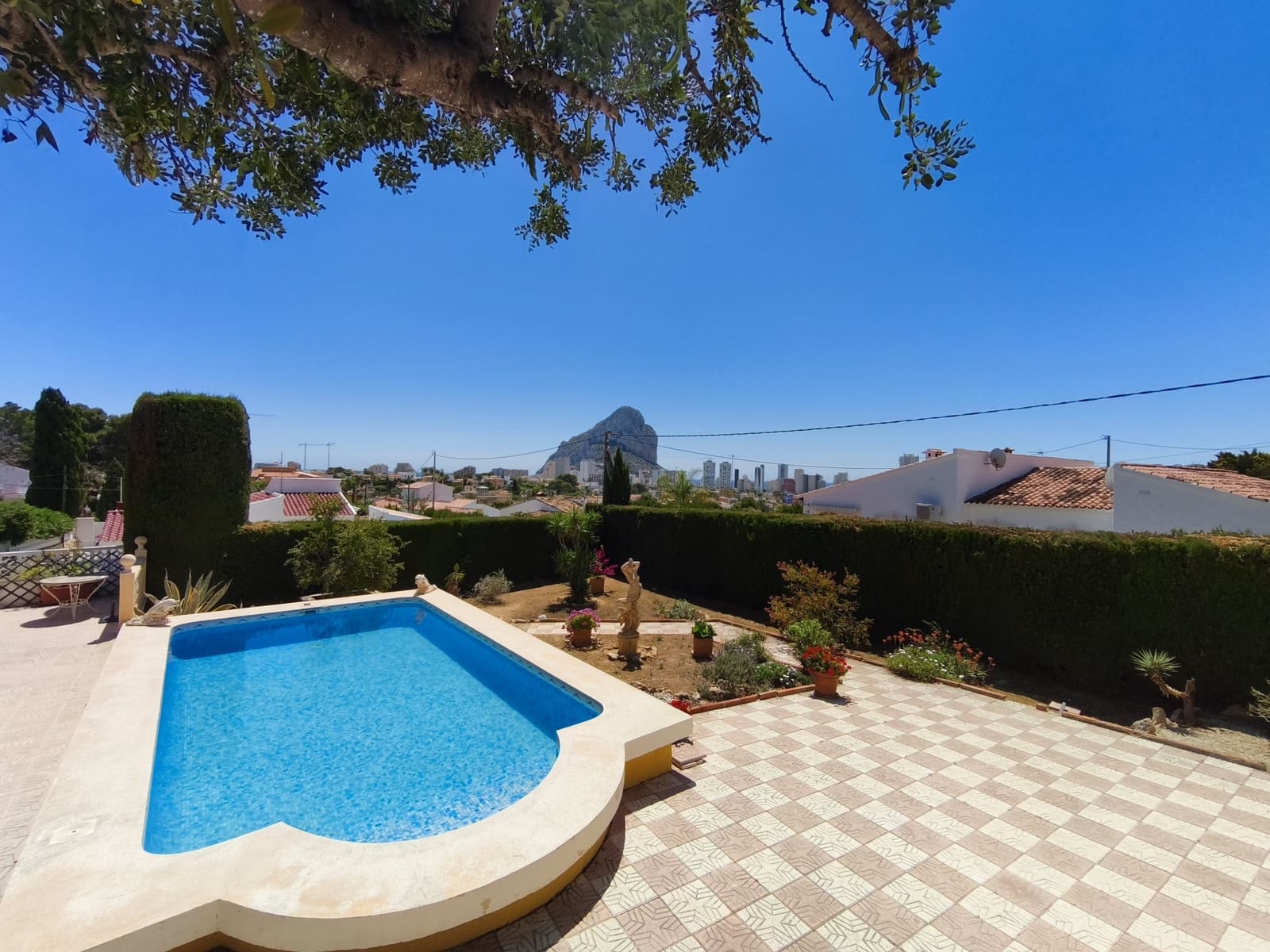 2 slaapkamer Villa te koop in Calpe / Calp met zwembad - € 545.000 (Ref: 9891986)