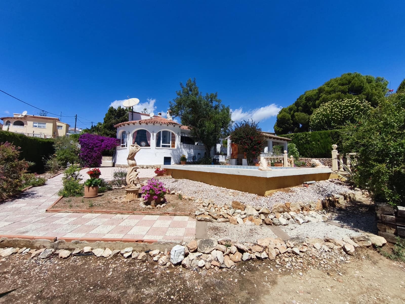 2 slaapkamer Villa te koop in Calpe / Calp met zwembad - € 545.000 (Ref: 9891986)