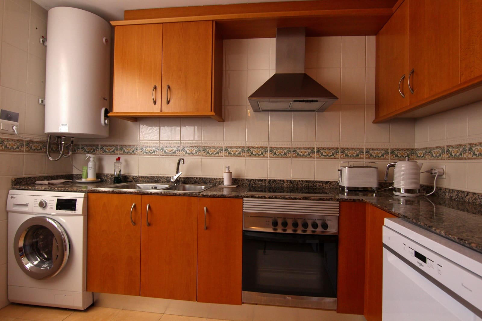 Apartamento de 3 habitaciones en Javea / Xàbia en alquiler vacacional con piscina - 413 € (Ref: 9891989)