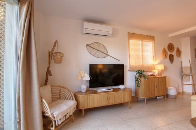 3 bedroom Apartment for rent in Centro ciudad, Javea / Xàbia with pool - € 1,650 (Ref: 9891990)