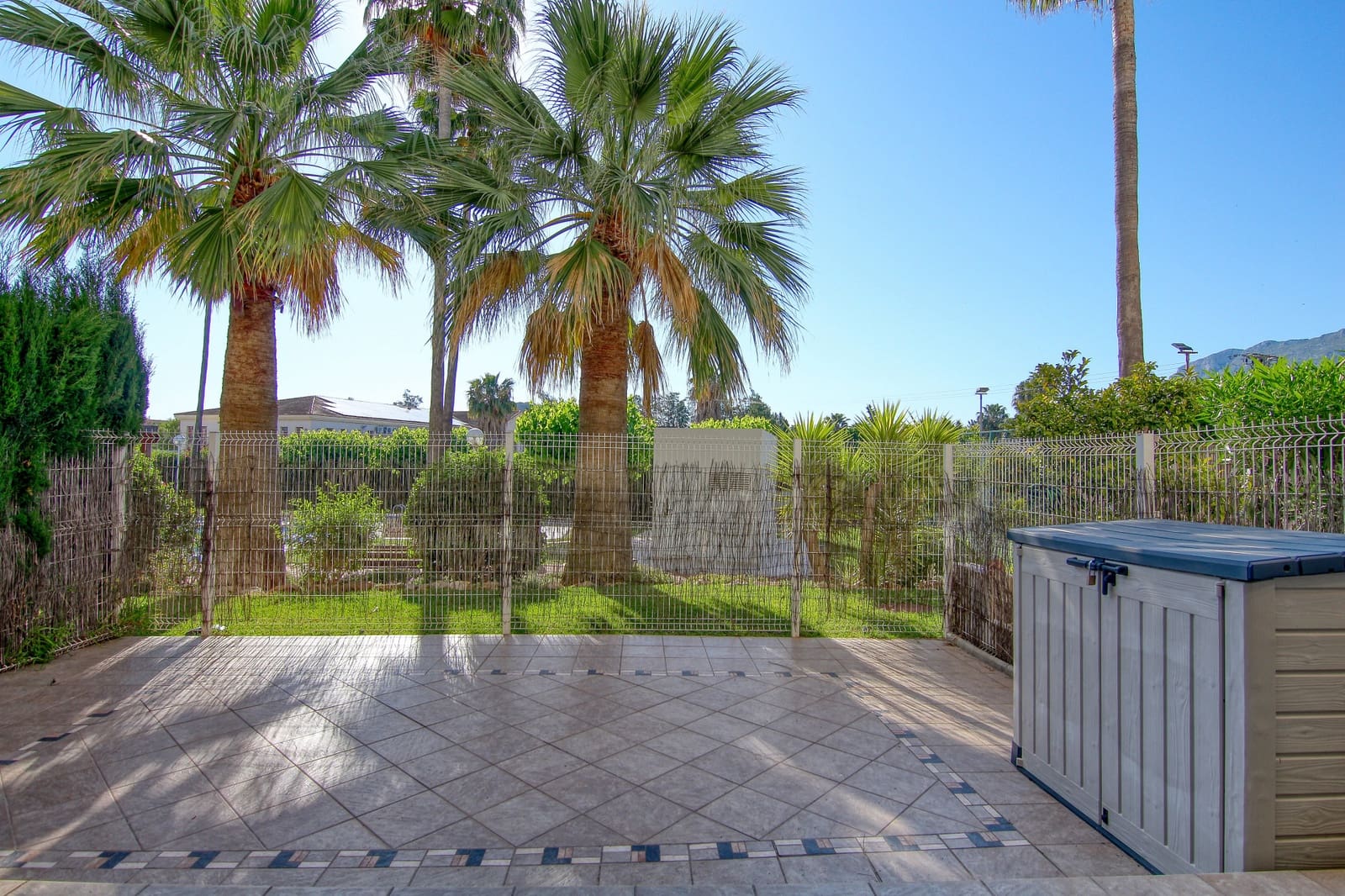 2 slaapkamer Appartement voor vakantieverhuur in Denia met zwembad - € 300 (Ref: 9891991)