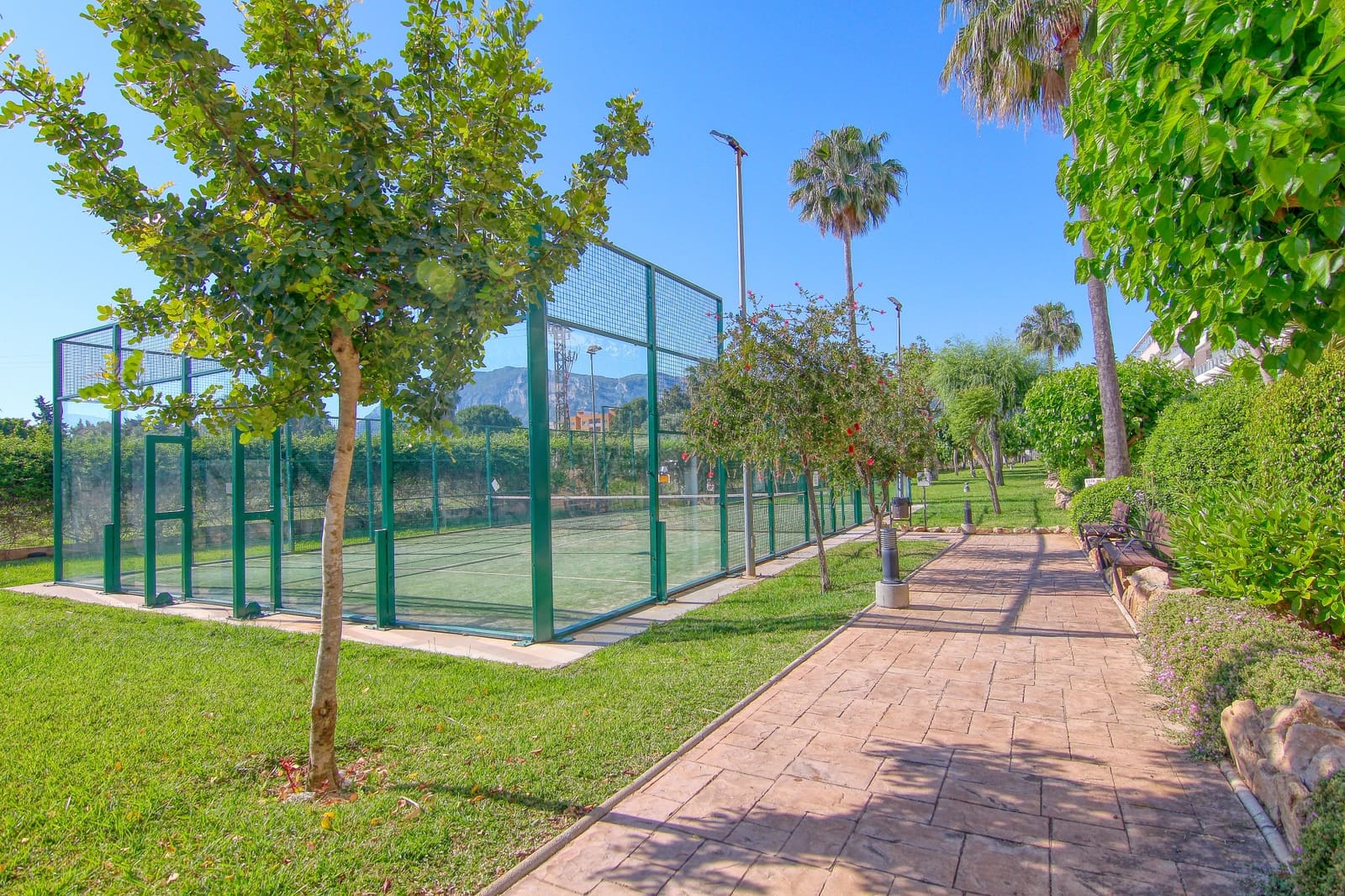 2 slaapkamer Appartement voor vakantieverhuur in Denia met zwembad - € 300 (Ref: 9891991)
