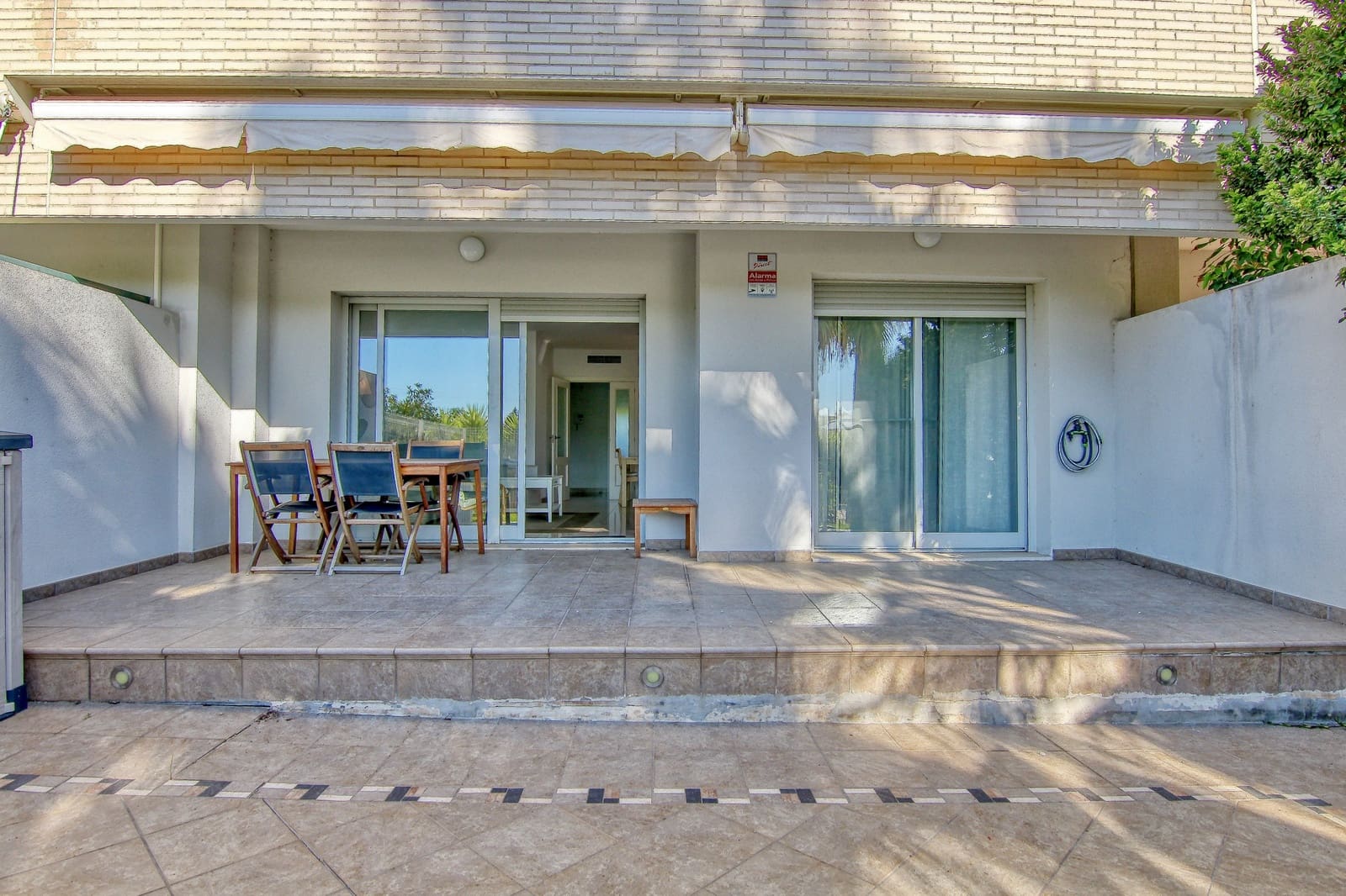 2 slaapkamer Appartement te huur in Denia met zwembad - € 1.200 (Ref: 9891992)