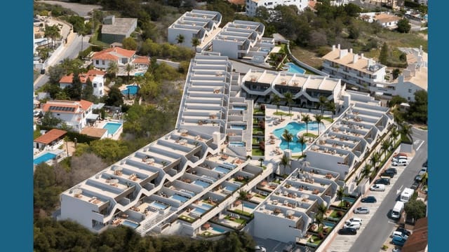 2 quarto Apartamento para venda em Pueblo - Urbanizaciones, Alfaz del Pi / L'Alfàs del Pi com piscina - 274 000 € (Ref: 9894140)