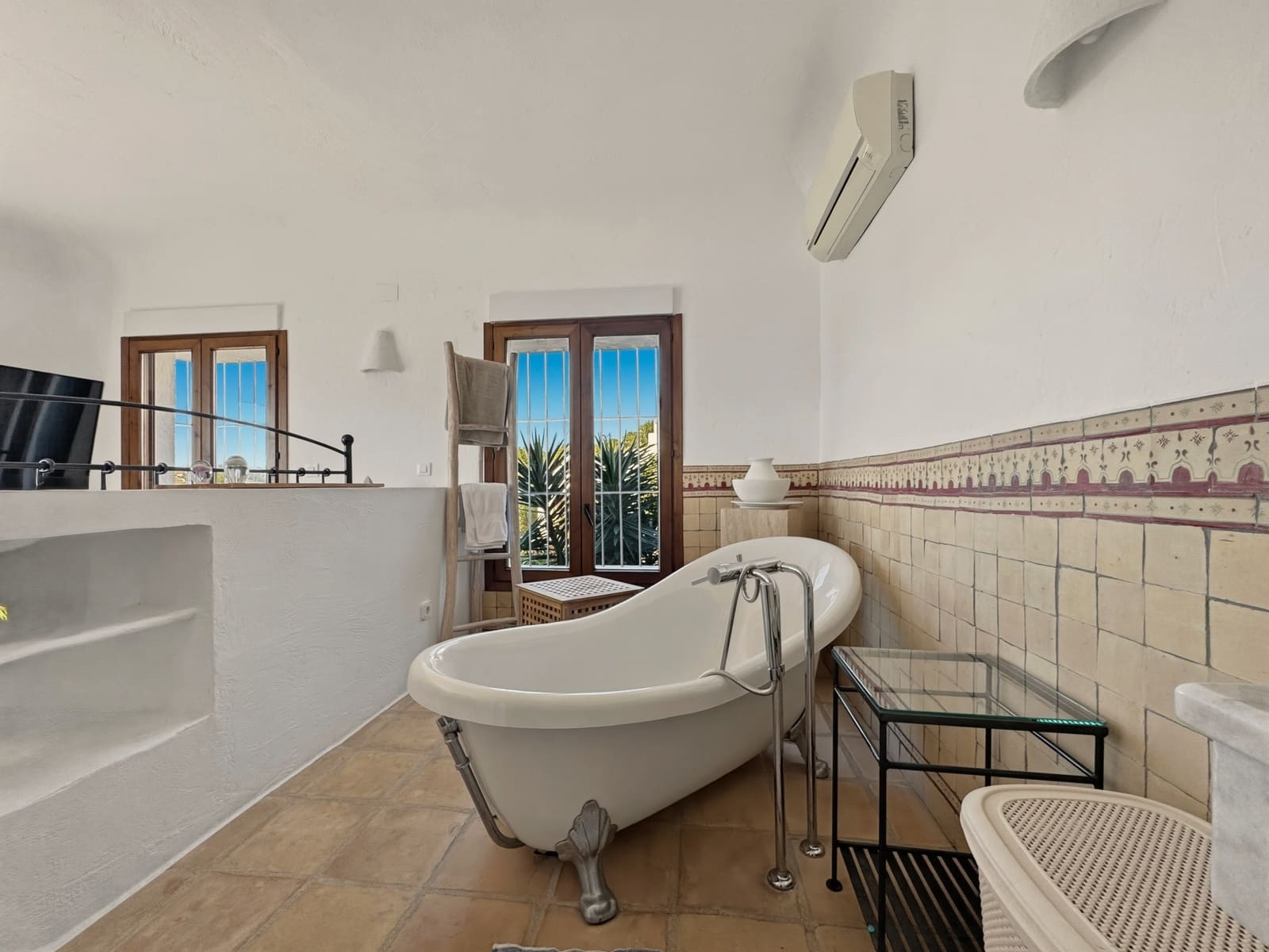 3 slaapkamer Villa te koop in Javea / Xabia met zwembad - € 2.400.000 (Ref: 9906993)