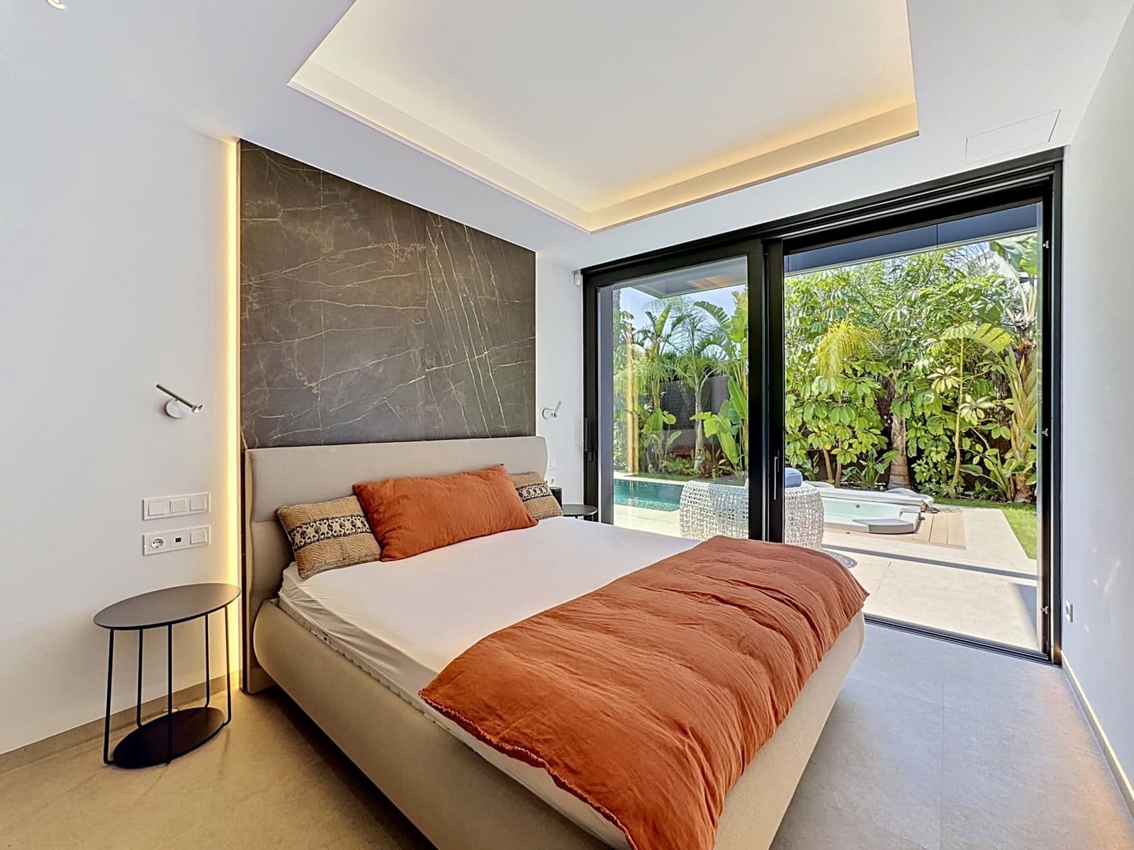 4 slaapkamer Villa te koop in Calpe / Calp met zwembad - € 2.290.000 (Ref: 9920160)