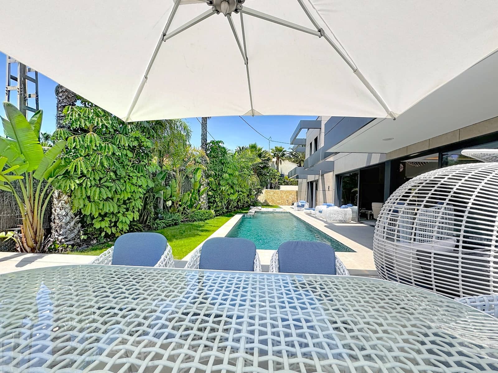 4 slaapkamer Villa te koop in Calpe / Calp met zwembad - € 2.290.000 (Ref: 9920160)