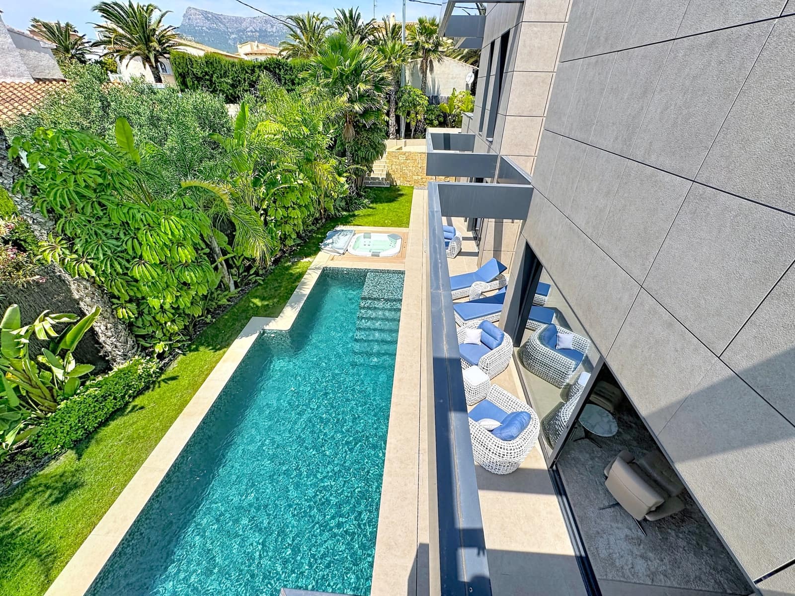 4 slaapkamer Villa te koop in Calpe / Calp met zwembad - € 2.290.000 (Ref: 9920160)