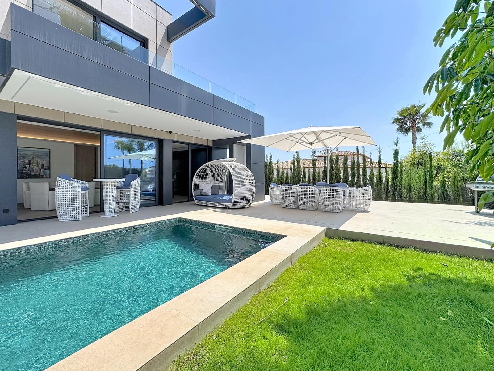 4 slaapkamer Villa te koop in Calpe / Calp met zwembad - € 2.290.000 (Ref: 9920160)