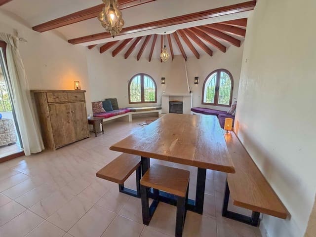 3 soveværelse Villa til salg i Centro ciudad, Javea / Xàbia med swimmingpool - € 749.000 (Ref: 9921956)