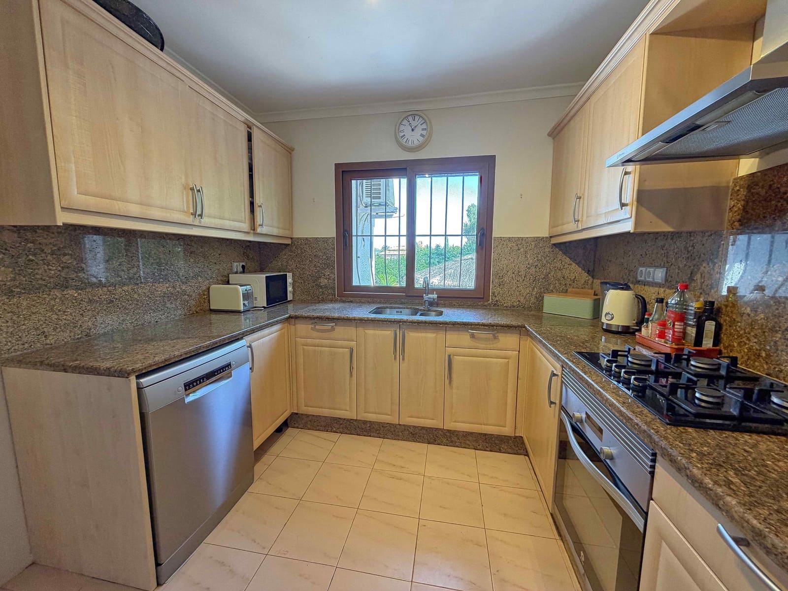3 soveværelse Villa til salg i Javea / Xabia med swimmingpool - € 749.000 (Ref: 9921956)