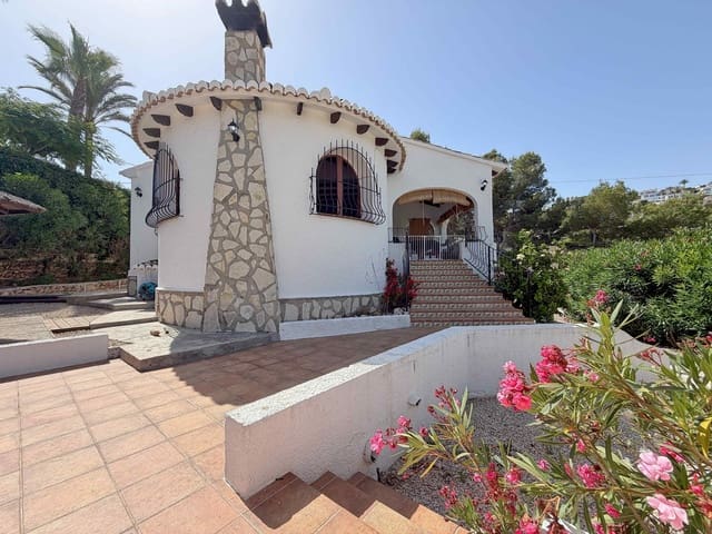 3 soveværelse Villa til salg i Centro ciudad, Javea / Xàbia med swimmingpool - € 749.000 (Ref: 9921956)