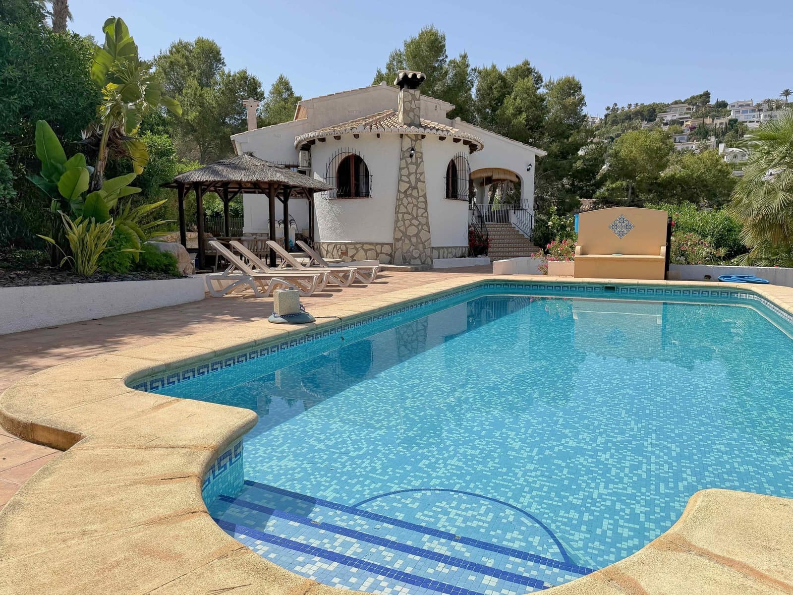 3 soveværelse Villa til salg i Javea / Xabia med swimmingpool - € 749.000 (Ref: 9921956)
