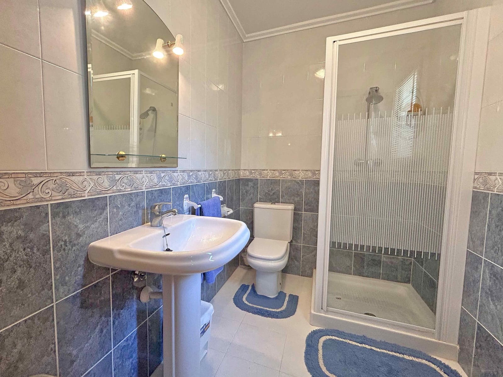 5 bedroom Villa for sale in Rafol de Almunia with pool - € 550,000 (Ref: 9927077)